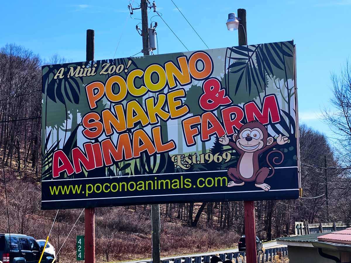 Pocono Snake & Animal Farm sign